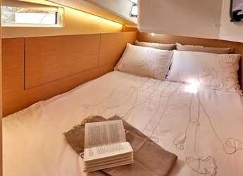 Rent a sailboat in D-Marin Lefkas Marina - Sun Odyssey 410 - 3 cab.