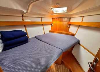 Rent a sailboat in Punat - Elan 384 Impression
