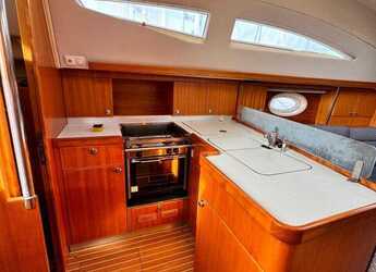 Rent a sailboat in Punat - Elan 384 Impression