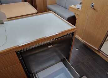 Rent a sailboat in Punat - Bavaria C45 Holiday