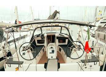 Rent a sailboat in Salerno - Sun Odyssey 410