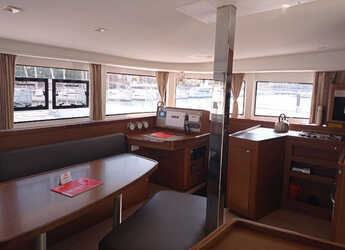 Chartern Sie katamaran in Marina di Villa Igiea - Lagoon 42 (4+2) cb WM