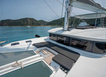 Alquilar catamarán en Porto Olbia - Lagoon 51