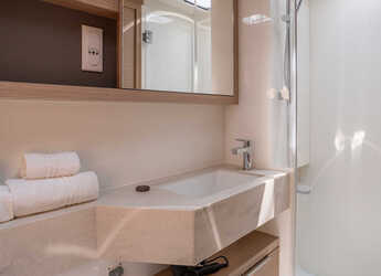 Alquilar catamarán en Porto Olbia - Lagoon 51