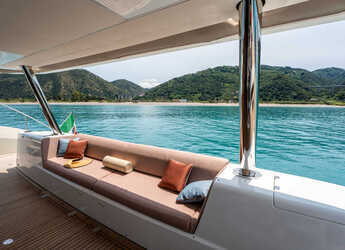 Alquilar catamarán en Marina d'Arechi - Lagoon Sixty 5