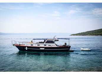 Rent a motorboat in Sportska lučica Zenta - Dalmatian boat