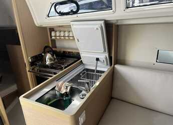 Rent a sailboat in Volos - Oceanis 30.1