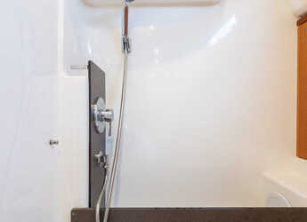 Chartern Sie segelboot in Nea Peramos - Bavaria 37