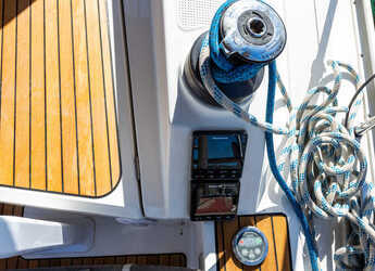 Chartern Sie segelboot in Nea Peramos - Bavaria 37