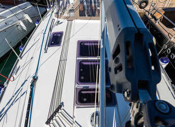 Chartern Sie segelboot in Nea Peramos - Bavaria 37