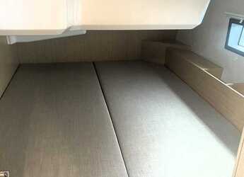 Rent a sailboat in Alimos Marina - Bavaria C42