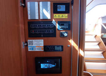 Alquilar velero en Marina Kremik - First 53