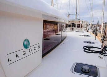 Louer catamaran à Volos - Lagoon 400 S2