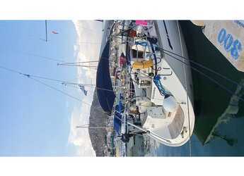 Rent a sailboat in Rhodes Marina - Bavaria 44