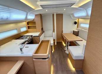 Rent a sailboat in D-Marin Marina Lefkas - Sun Odyssey 410