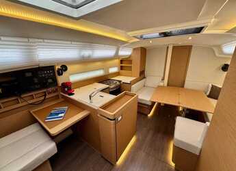 Rent a sailboat in D-Marin Marina Lefkas - Sun Odyssey 410