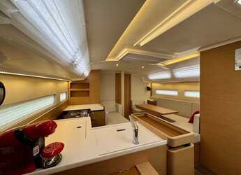 Rent a sailboat in D-Marin Marina Lefkas - Sun Odyssey 410