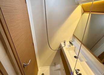 Rent a sailboat in D-Marin Marina Lefkas - Sun Odyssey 410