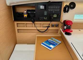 Rent a sailboat in D-Marin Marina Lefkas - Sun Odyssey 410