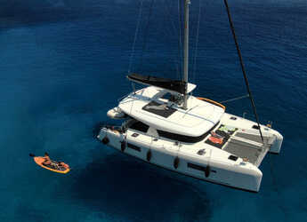 Rent a catamaran in Lefkas Marina - Lagoon 42
