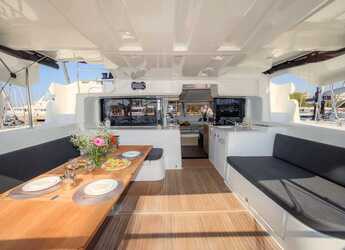 Rent a catamaran in Alimos Marina - Lagoon 46 