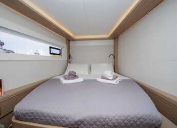 Rent a catamaran in Alimos Marina - Lagoon 46 