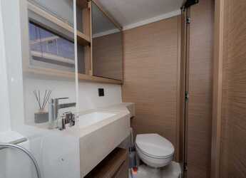 Rent a catamaran in Alimos Marina - Lagoon 46 