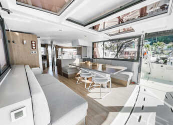 Alquilar catamarán en Ece Marina - Bali 4.8 