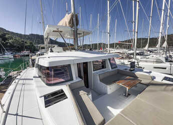 Alquilar catamarán en Ece Marina - Bali 4.8 