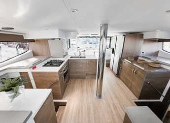 Alquilar catamarán en Ece Marina - Bali 4.8 