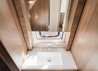 Alquilar catamarán en Ece Marina - Bali 4.8 