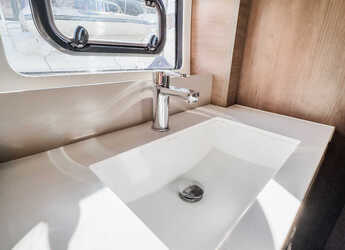 Alquilar catamarán en Ece Marina - Bali 4.8 