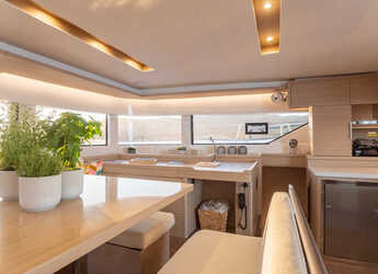 Alquilar catamarán en Puerto de Lefkas - Lagoon 51