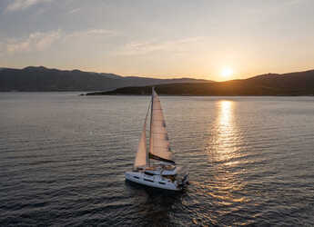Alquilar catamarán en Puerto de Lefkas - Lagoon 51