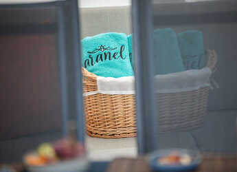 Alquilar catamarán en Puerto de Lefkas - Lagoon 51