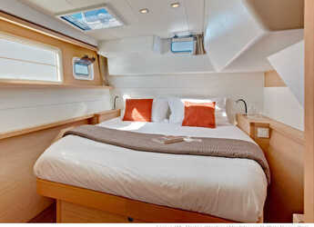 Chartern Sie katamaran in Paros Marina - Lagoon 450  Flybridge