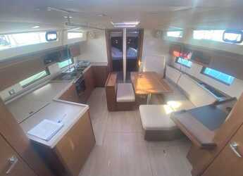 Rent a sailboat in Lefkas Marina - Oceanis 46.1