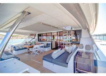 Rent a power catamaran  in Marina d'Arechi - Fountaine Pajot Power 67