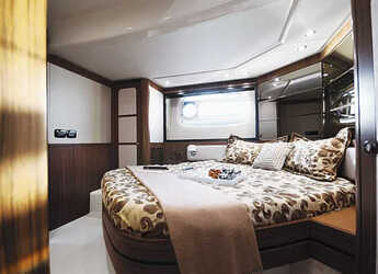 Alquilar yate en Porto Montenegro - Azimut Magellano 53