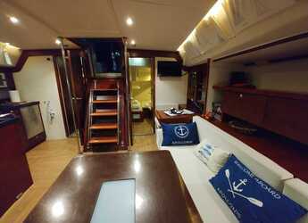 Chartern Sie segelboot in Finikas - Hanse 540e