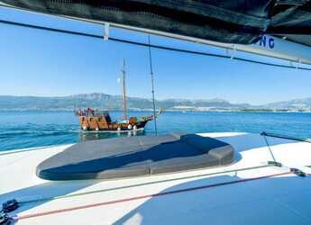 Alquilar catamarán en Marina Kastela - Lagoon 42
