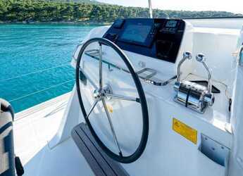 Alquilar catamarán en Marina Kastela - Lagoon 42