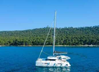 Alquilar catamarán en Marina Kastela - Lagoon 42