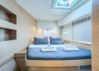 Alquilar catamarán en Marina Kastela - Lagoon 42