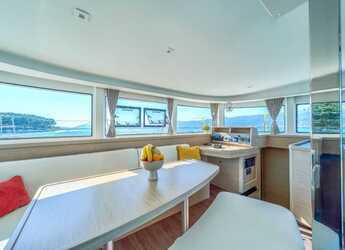 Alquilar catamarán en Marina Kastela - Lagoon 42