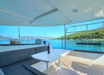 Alquilar catamarán en Marina Kastela - Lagoon 42