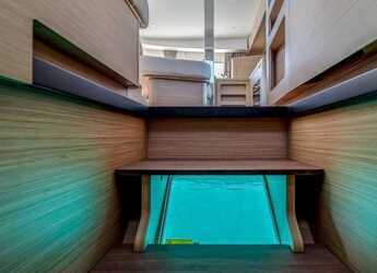 Alquilar catamarán en Marina Kastela - Lagoon 42