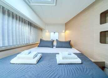 Alquilar catamarán en Marina Kastela - Lagoon 42