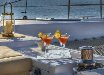 Rent a catamaran in Mykonos Marina - Lagoon 52F