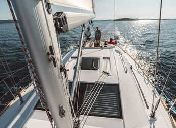Rent a sailboat in Marina Hramina - Elan Impression 45.1